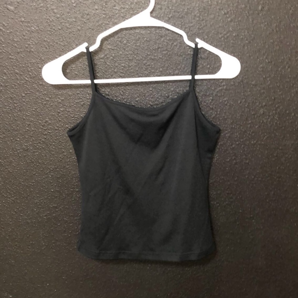 black tank top